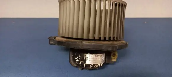 Mitsubishi Carisma Heater fan/blower 0130111191