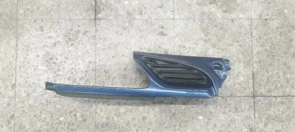 Renault Megane I Front bumper upper radiator grill