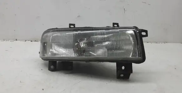 Opel Movano A Headlight/headlamp 7700352104