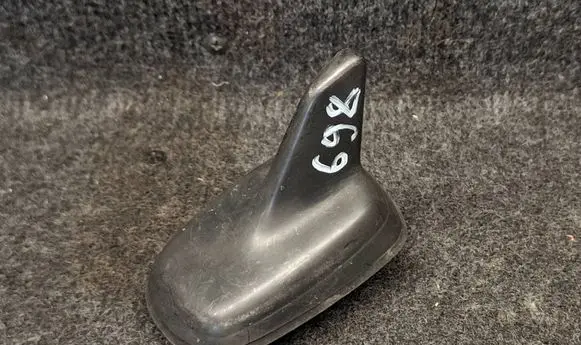 Volkswagen Golf VII Aerial GPS antenna 5Q0035507