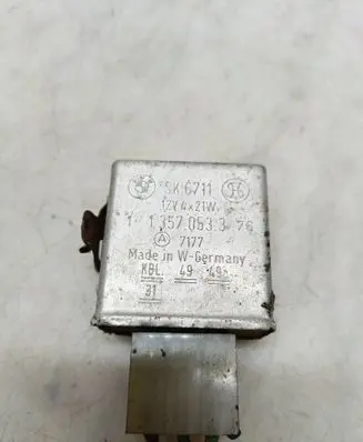 BMW 5 E12 Other relay SK6711 13570533 A7177