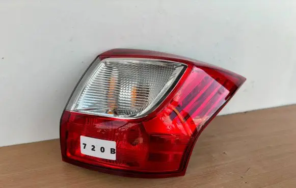 Ford C-MAX II Rear/tail lights AM51-13404-AF