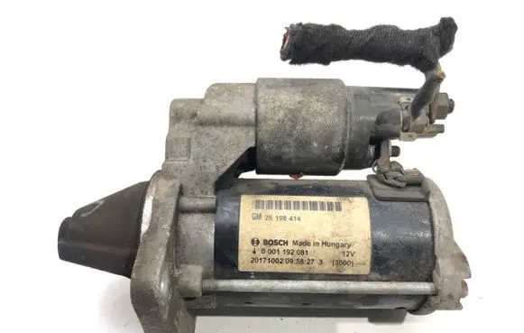 Opel Zafira C Starter motor 0001192081