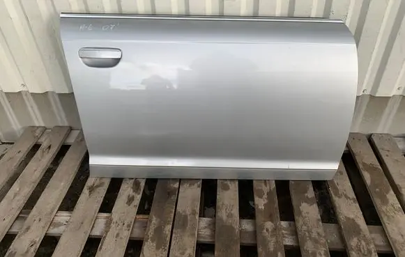 Audi A6 S6 C6 4F Front door