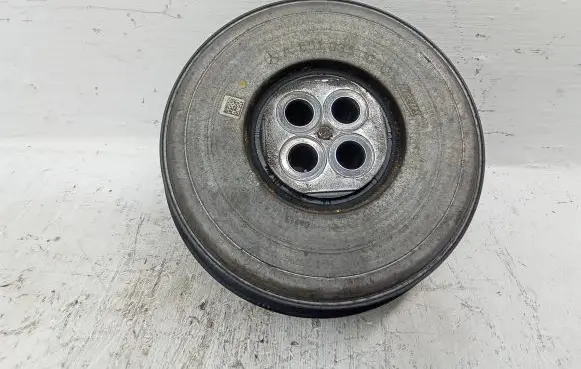 Mercedes-Benz C W204 Crankshaft pulley A6510351012 218216