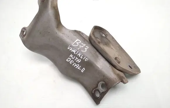 Nissan Navara D40 Other engine bay part