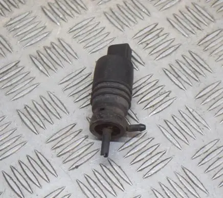 Volkswagen Phaeton Windscreen/windshield washer pump 