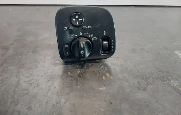 Mercedes-Benz C W203 Light switch A2035450604