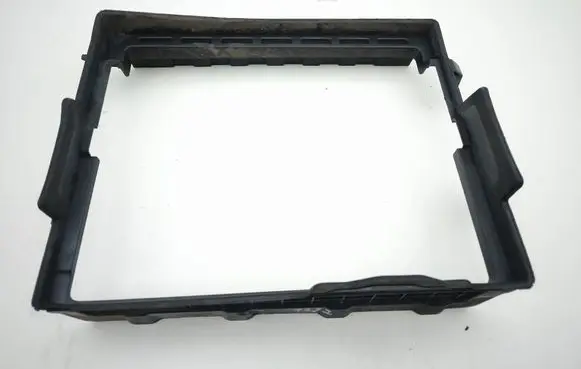 Renault Captur II Radiator trim 215597301R
