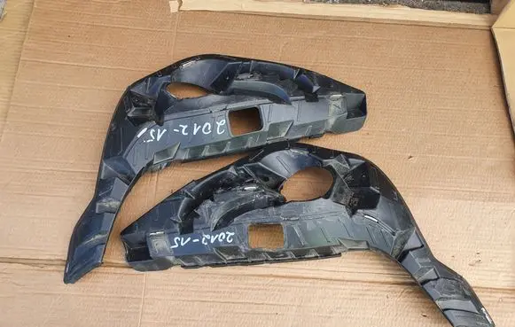 BMW X1 E84 Fog light bracket 51117303794 19017414