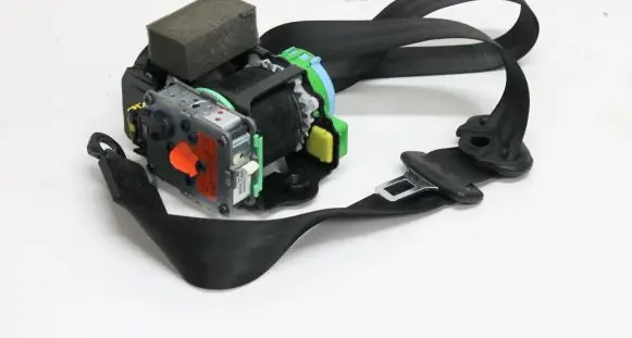 Audi A6 S6 C6 4F Front seatbelt 3063561