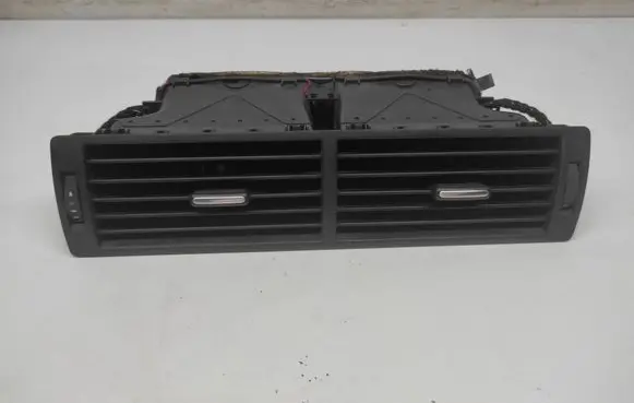 Audi A4 S4 B7 8E 8H Dash center air vent grill 8E0820951H