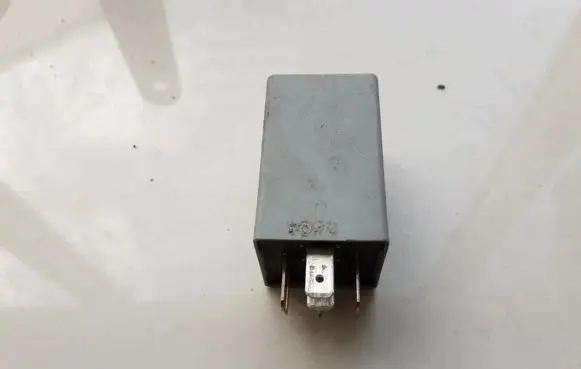 Renault Laguna I Other relay 7700844036 8121000