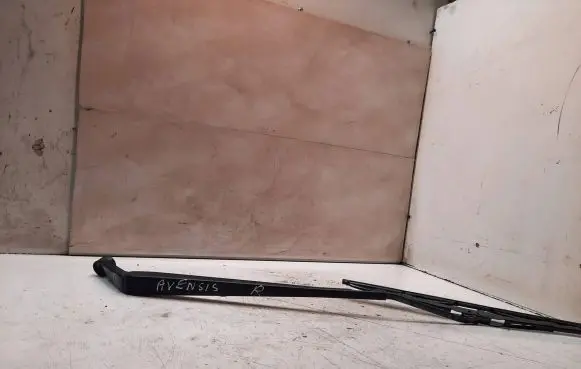Toyota Avensis T250 Front wiper blade arm