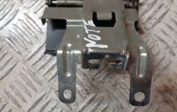 Nissan Note (E12) Engine bonnet (hood) release handle