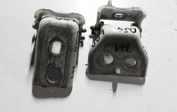 Front door lower hinge