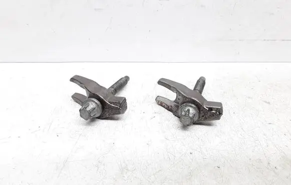 Volvo V60 Fuel Injector clamp holder 258085