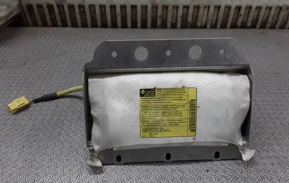 Passenger airbag