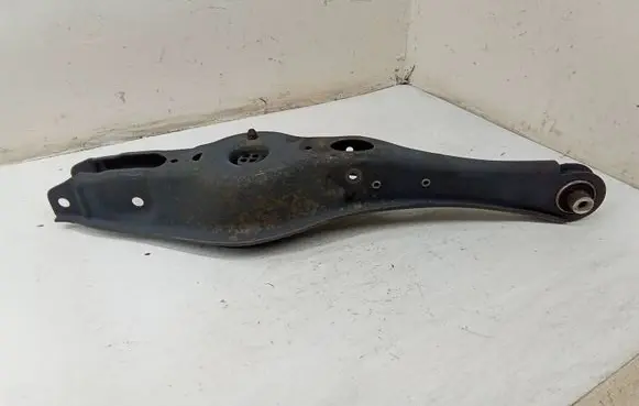 Volkswagen Golf VII Rear upper control arm/wishbone 5Q0505311D