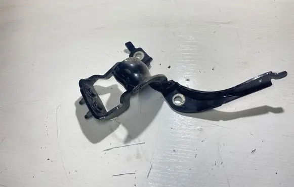 Audi A4 S4 B7 8E 8H Tailgate/trunk/boot hinge 8E9827299E