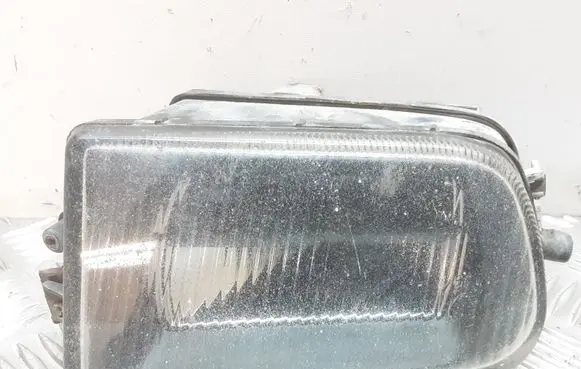 BMW 5 E39 Front fog light 8377942