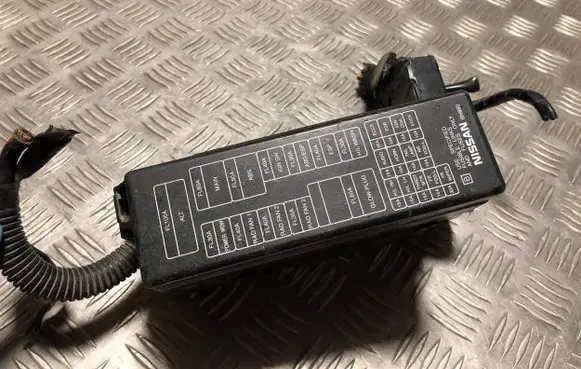 Nissan Almera N16 Fuse box set 71543266 24382AU010