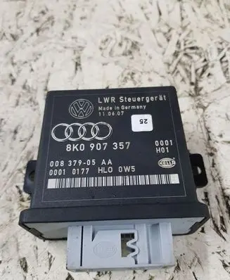 Audi A5 8T 8F Light module LCM 8K0907357