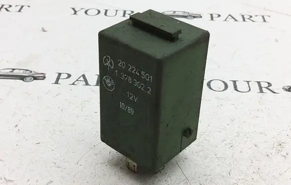 BMW 5 E34 Other relay 1378302