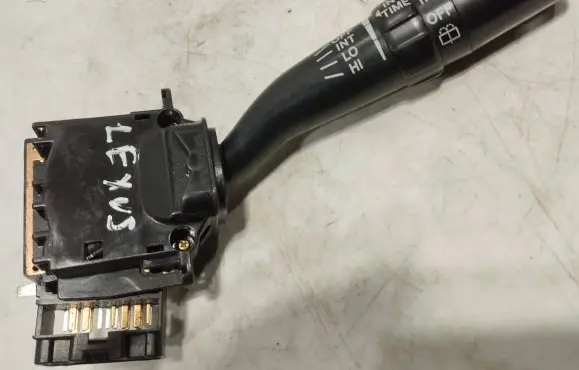 Lexus RX 300 Wiper control stalk 17a164lh