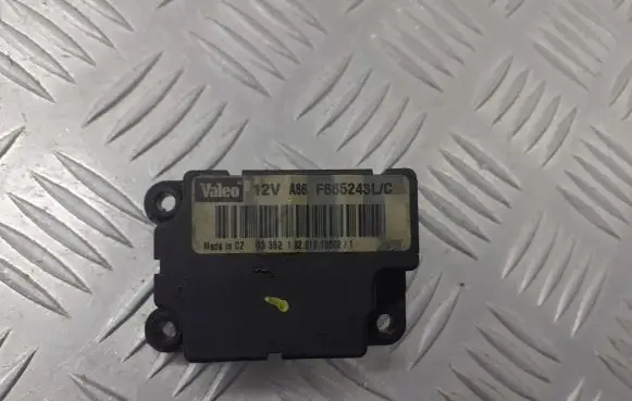 Renault Scenic II - Grand scenic II A/C air flow flap actuator/motor F665243L