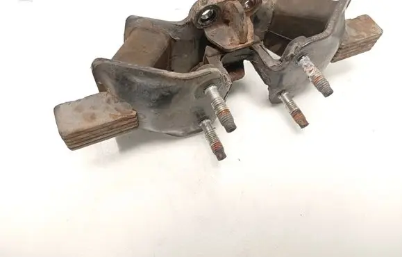 Lexus SC 430 Gearbox mount 1237150200 12371-50200