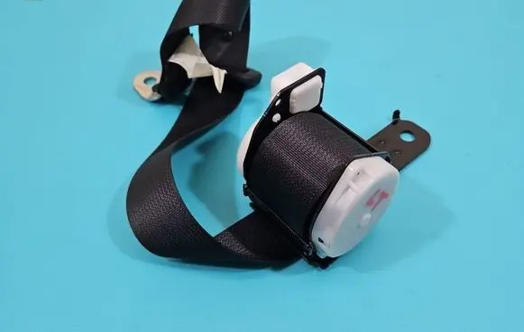 Lexus IS III XE30 Rear seatbelt TK-AH0-EF1045 IMPRK1502956