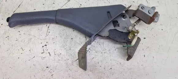 Honda HR-V Handbrake/parking brake lever assembly