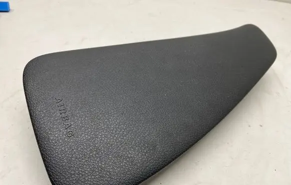 Mercedes-Benz C W204 Seat airbag 2048600205