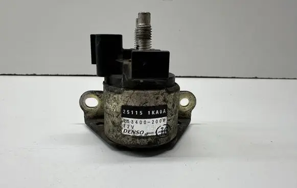 Nissan Juke I F15 Ignition relay 2534002000 253400