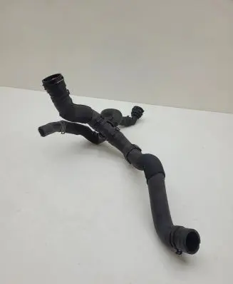 Audi A6 S6 C7 4G Engine coolant pipe/hose 4G0121140A 4G0121049AG