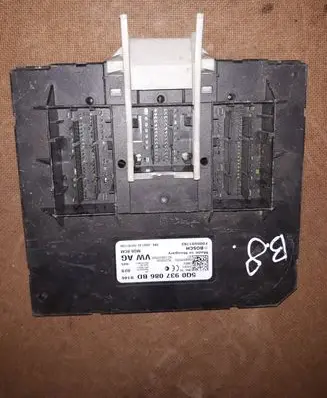 Volkswagen PASSAT B8 Comfort/convenience module 5Q093706BD