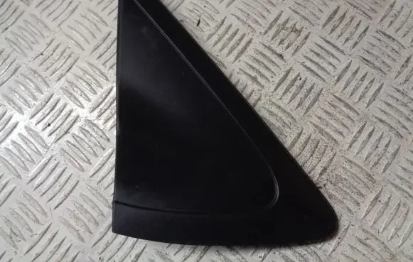 Mazda 2 Fender trim (molding) D65169155