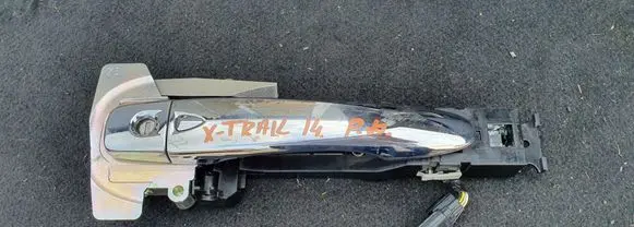 Nissan X-Trail T32 Front door exterior handle R4GN