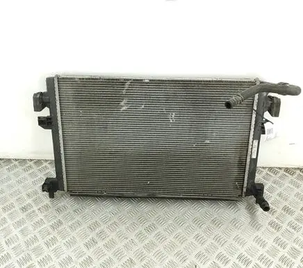 Volkswagen PASSAT B8 Coolant radiator 5Q0121251GB