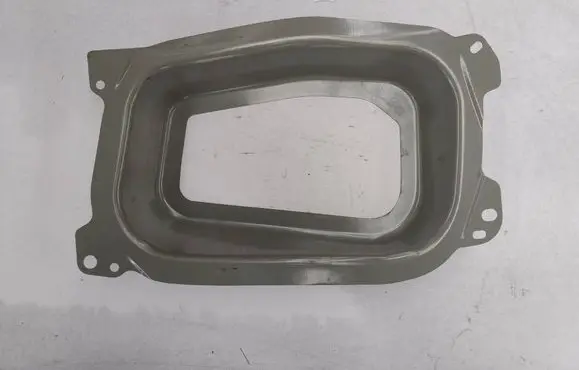Volvo V60 Radiator support slam panel bracket 31672981