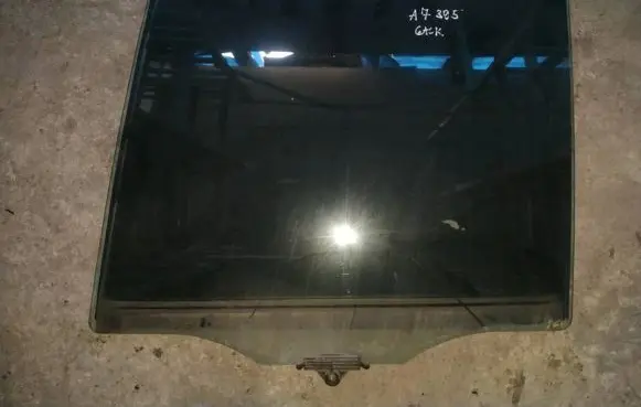 Hyundai Santa Fe Rear door window glass