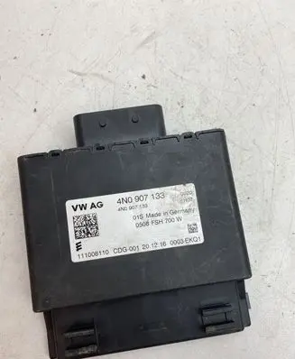Audi A8 S8 D4 4H Voltage converter/converter module 4N0907133