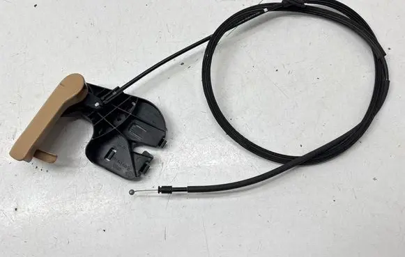 Porsche Macan (95B) Engine bonnet/hood lock release cable 8T1823533