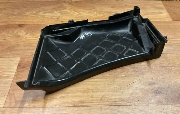 Audi A4 S4 B7 8E 8H Cabin air micro filter cap 8E1819979A