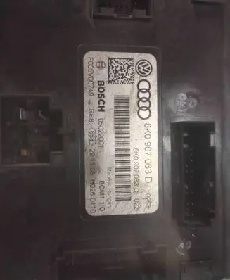 Audi A5 8T 8F Comfort/convenience module 8K0907063D 05022001 F005V00749