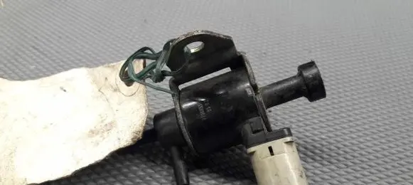 Renault Megane I Turbo solenoid valve 7700855725
