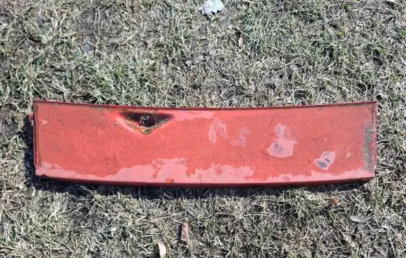 Mercedes-Benz W123 Wiper trim