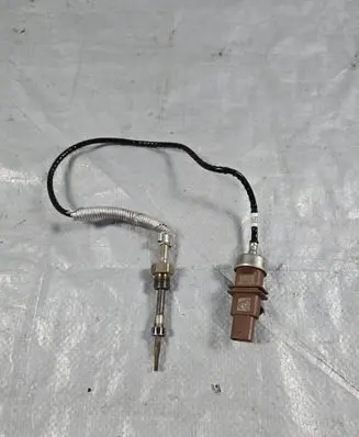 Audi A4 S4 B9 8W Exhaust gas temperature sensor 05L919529E 323222001608