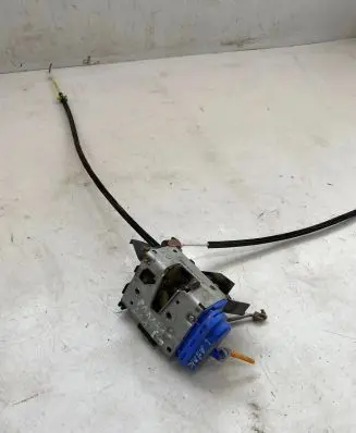 Audi A4 S4 B5 8D Rear door lock 8D0839016A